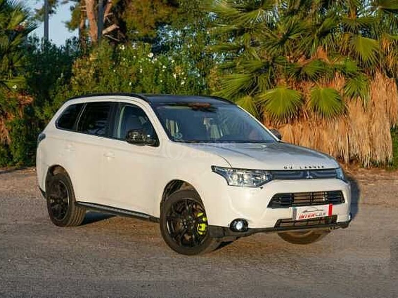 Foto del MITSUBISHI Outlander 220DI-D Motion 4WD