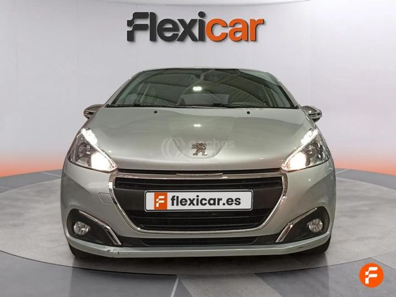 Foto del PEUGEOT 208 1.2 PureTech S&S Signature 82