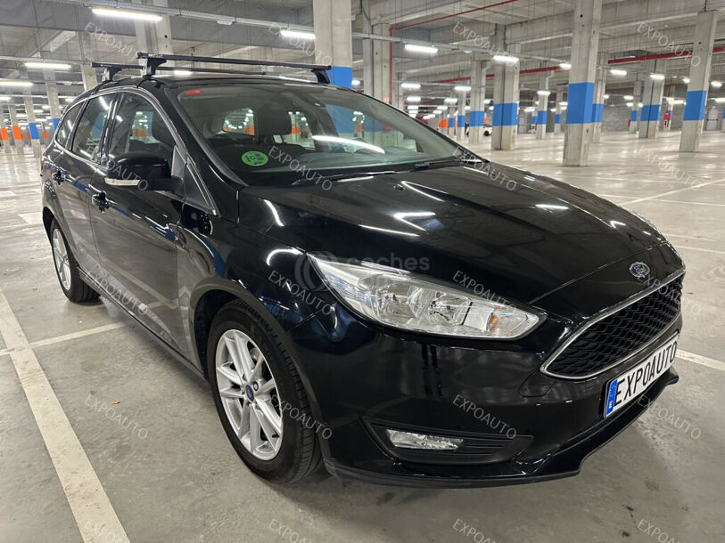 Foto del FORD Focus 1.0 Ecoboost Black&Red Edition 125
