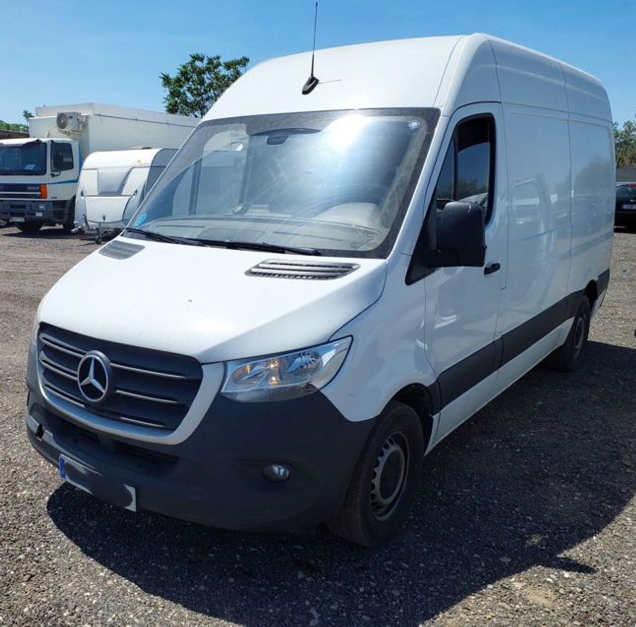 Foto del MERCEDES Sprinter Furgón 215CDI Medio T.E. tD