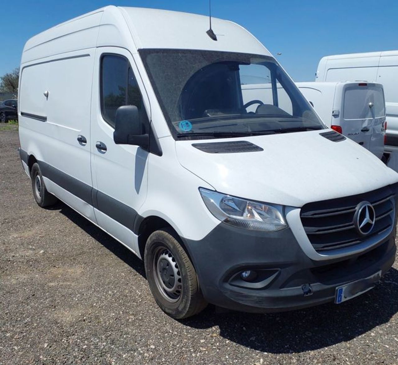 Foto del MERCEDES Sprinter Furgón 215CDI Medio T.E. tD