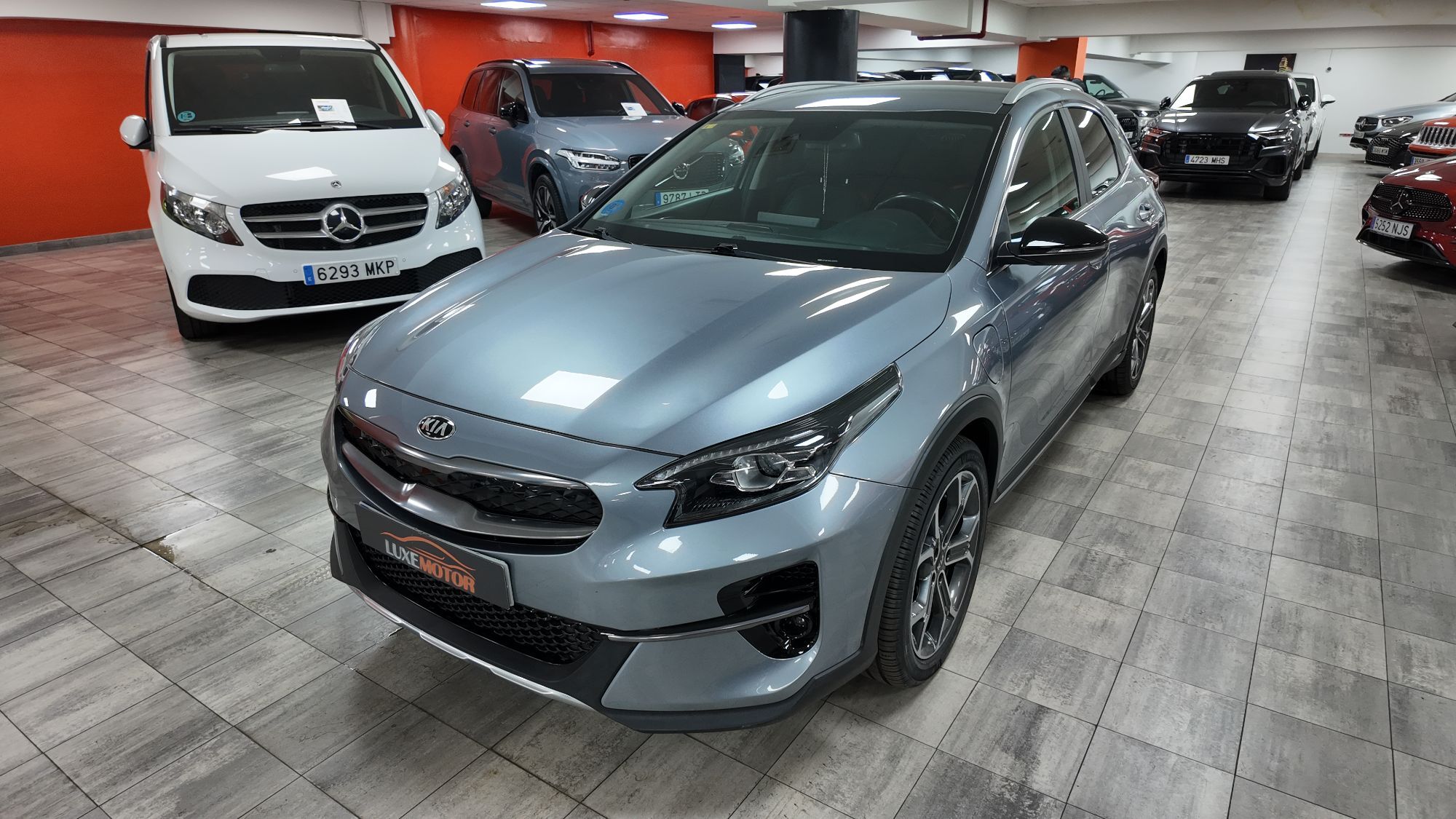 KIA XCeed (1.6 PHEV eMotion Aut.) en Madrid