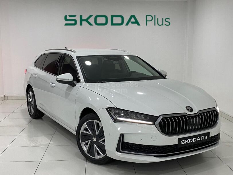 Foto del SKODA Superb Combi 1.5 PHEV TSI IV Selection 150kW