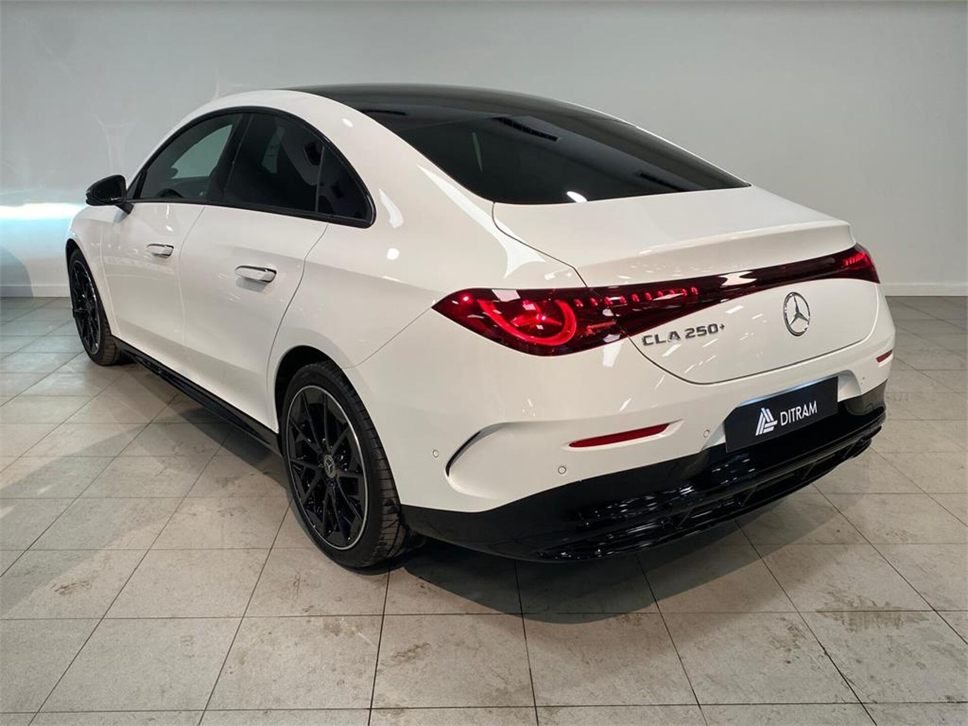 Imagen 3 de MERCEDES Clase CLA