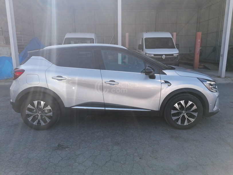 Foto del RENAULT Captur TCe GPF Micro Híbrido Techno EDC 103kW