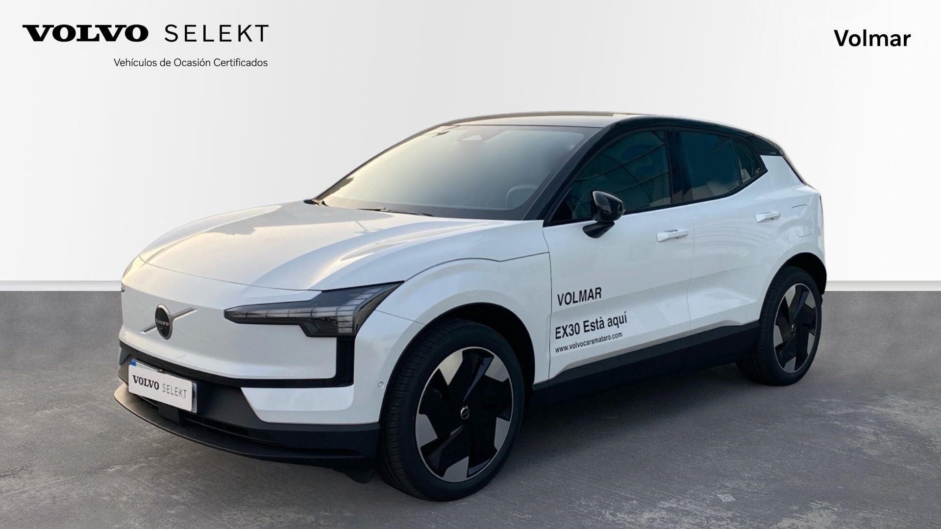 VOLVO EX30 (BEV 69KWH SINGLE MOTOR EXT. RANGE ULTRA 272 5P) en Barcelona