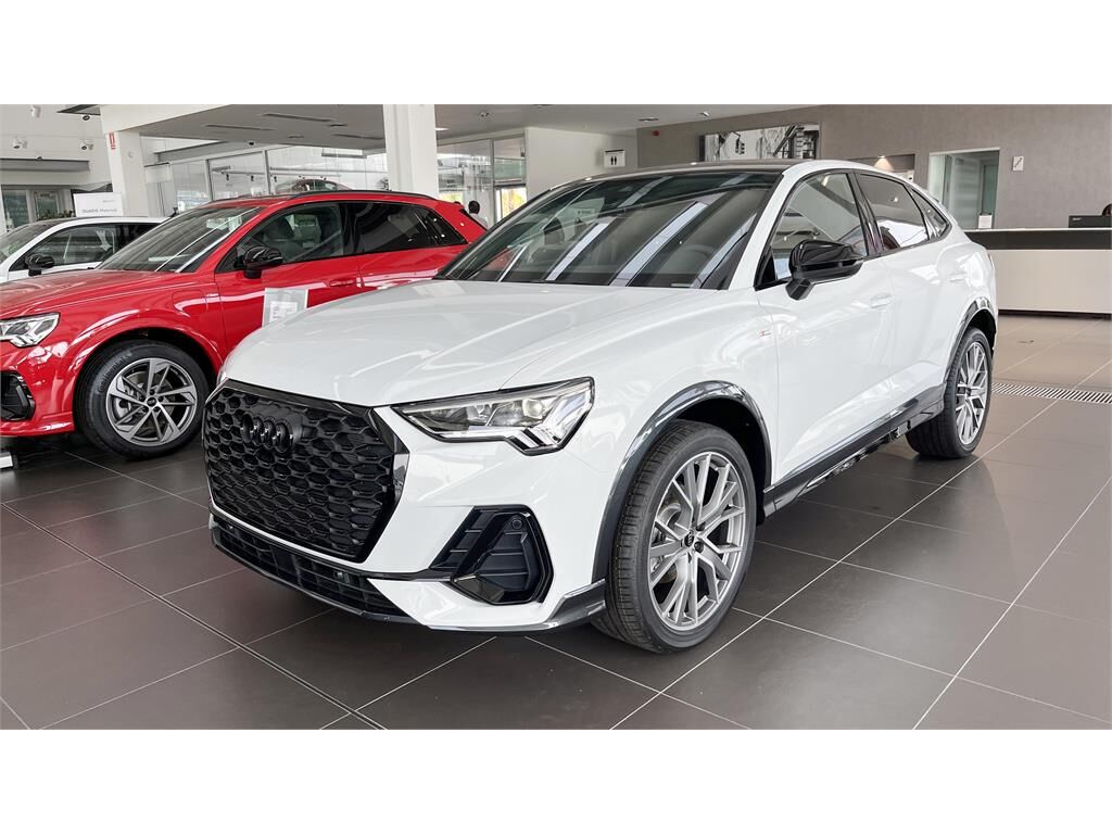 AUDI Q3 (35 TFSI 110kW(150CV) S tronic Black Line) en Barcelona