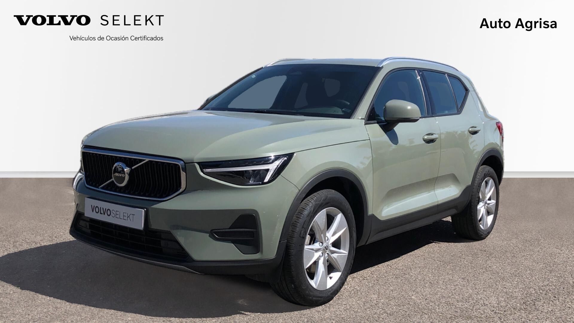 VOLVO XC40 (2.0 B3 CORE AUTO 163 5P) en Rioja, La