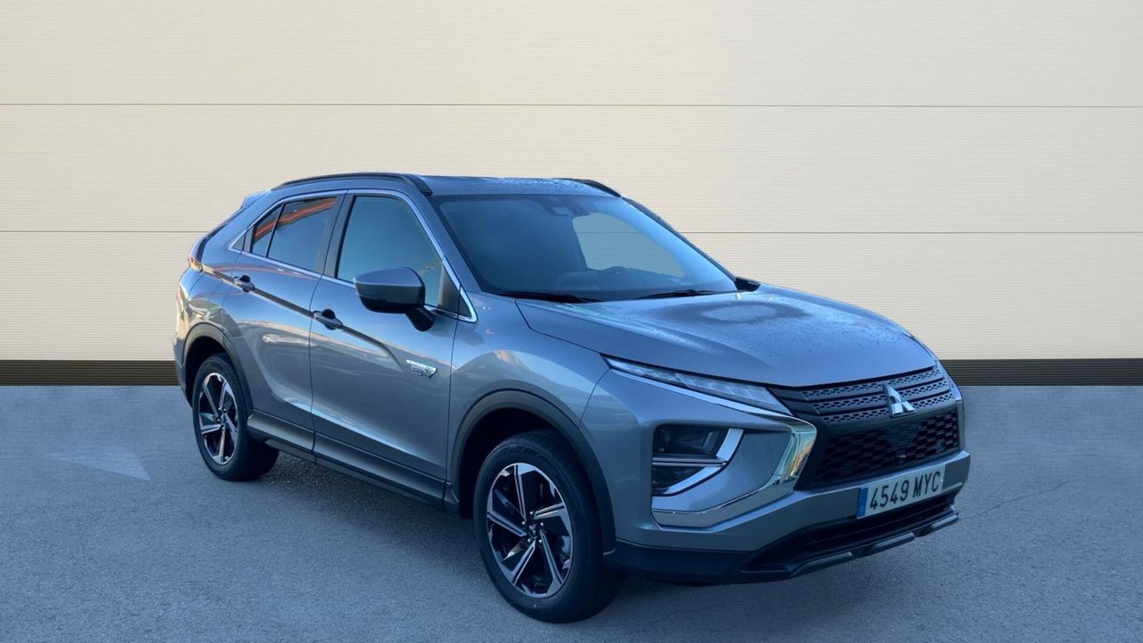 MITSUBISHI Eclipse Cross (2.4 PHEV MOTION AUTO 4WD 188 5P) en Madrid