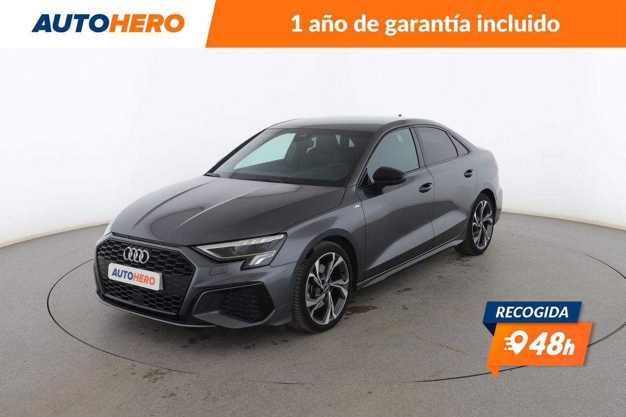 AUDI A3 (Limousine 35 TFSI Black line edition MHEV) en Madrid