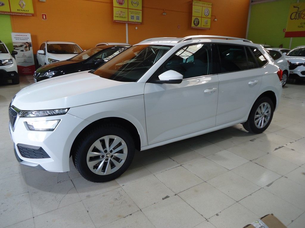 SKODA Kamiq (1.0 TSI Ambition 81kW) en Sevilla