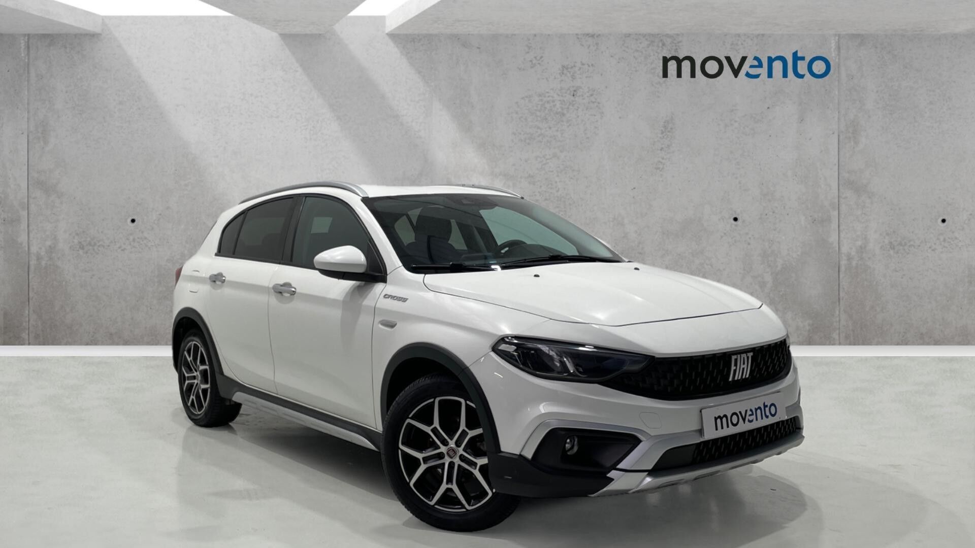 FIAT Tipo (1.0 Cross 73 kW (100 CV)) en Barcelona