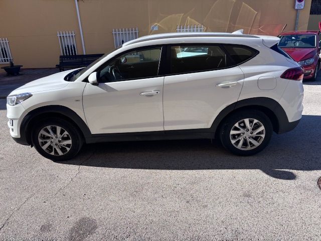 Foto del HYUNDAI Tucson 1.6CRDI 48V SLE 4x2