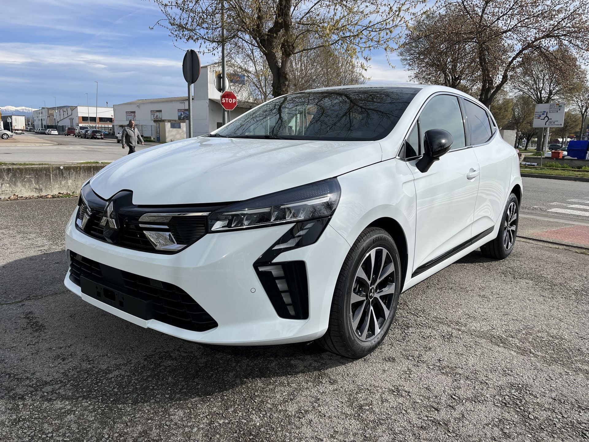 MITSUBISHI Colt (100T Kaiteki) en Barcelona
