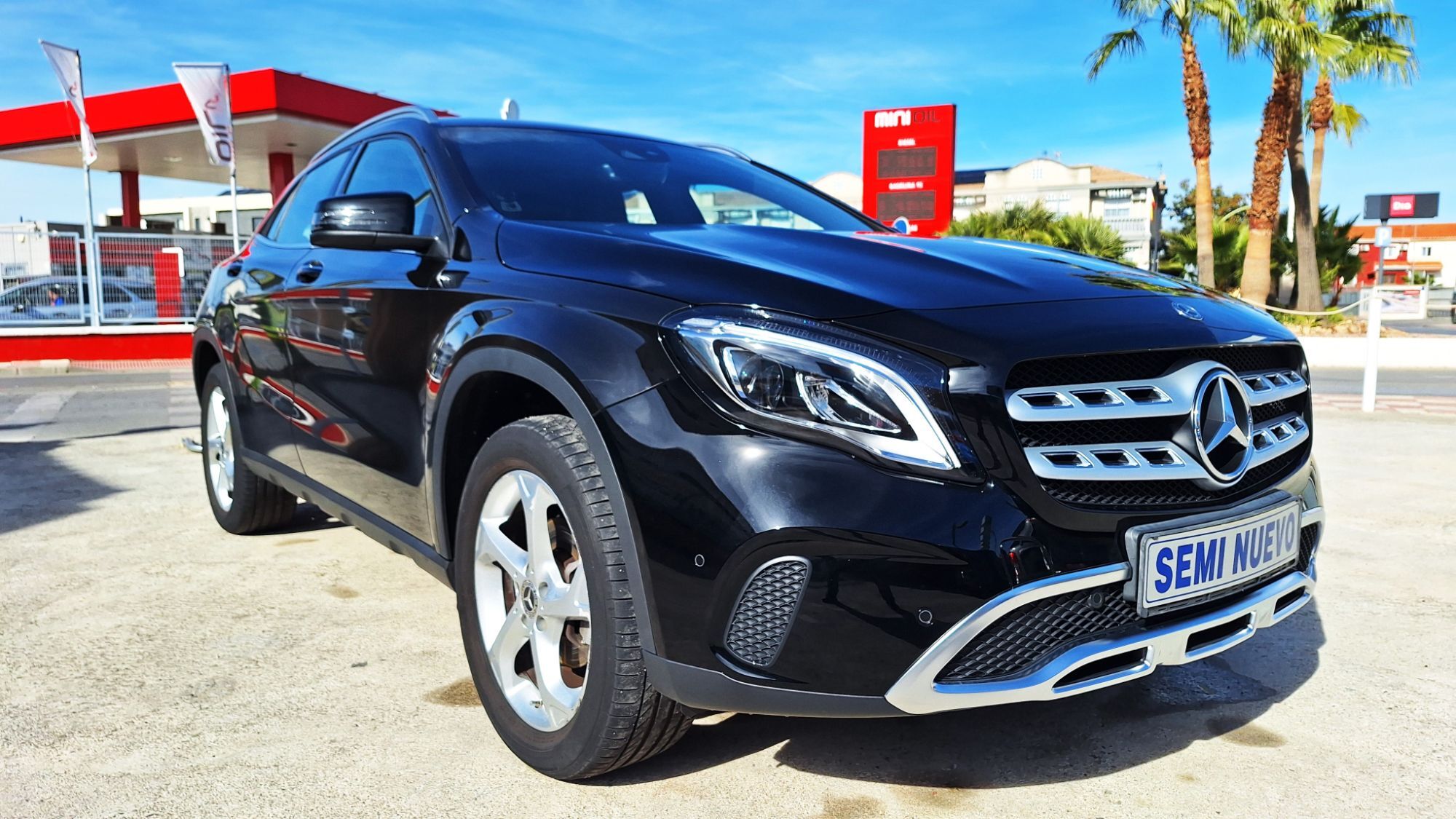 MERCEDES Clase GLA (GLA 180 7G-DCT) en Granada