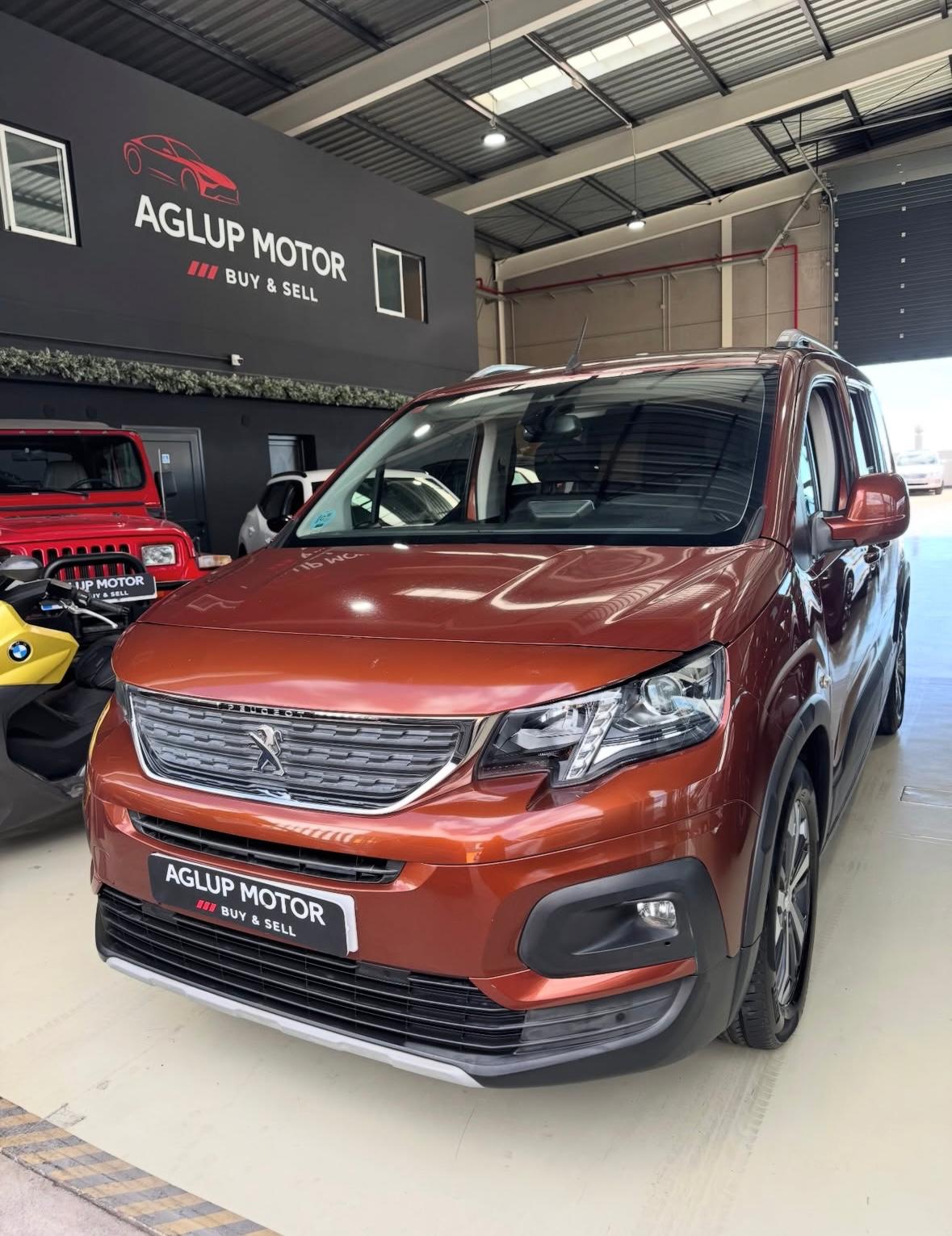 PEUGEOT Rifter (1.5BlueHDi S&S Long Allure 100) en Tenerife