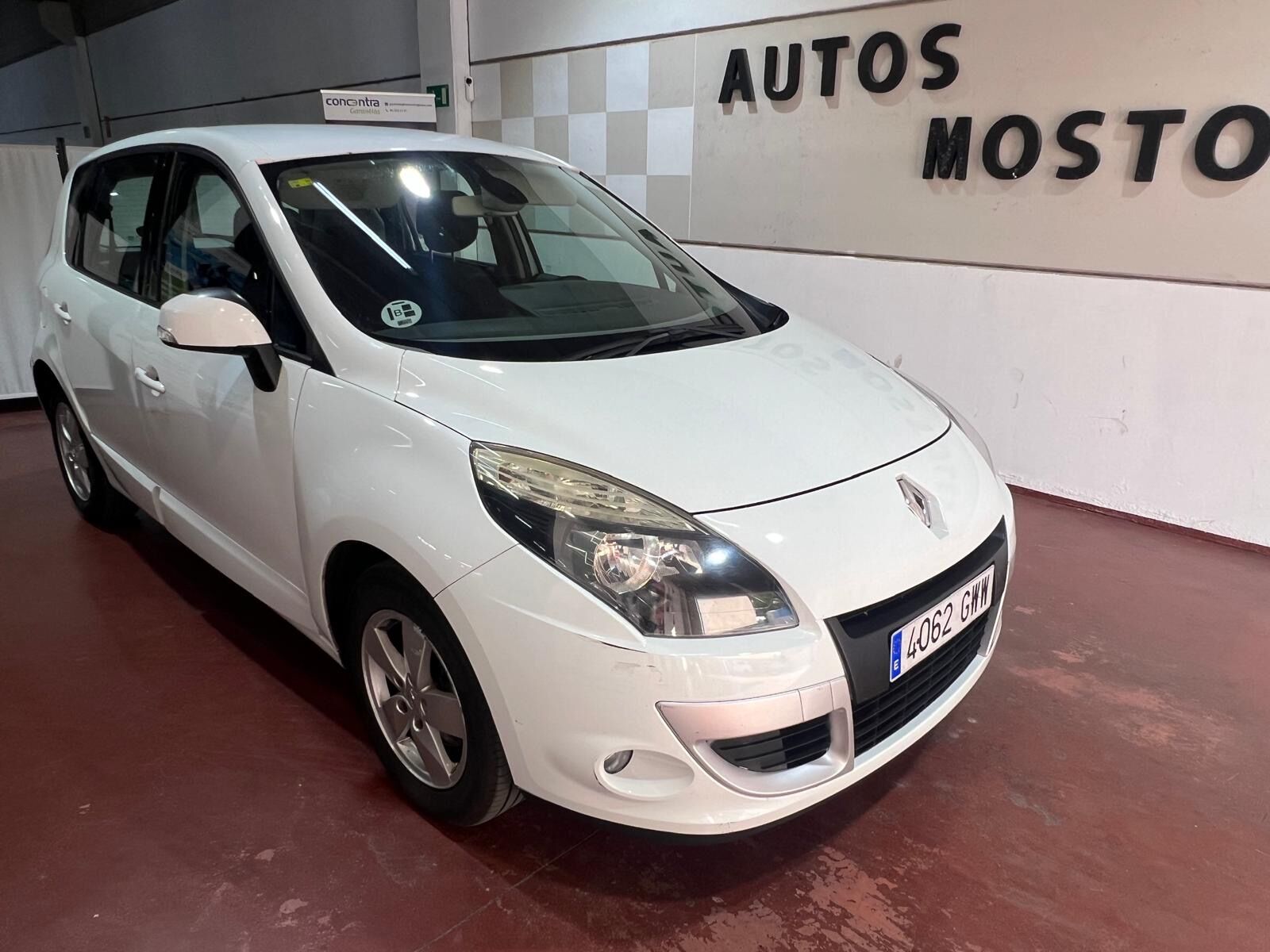 RENAULT Scenic (Grand Scénic 1.5dCi Expression 5pl.) en Madrid