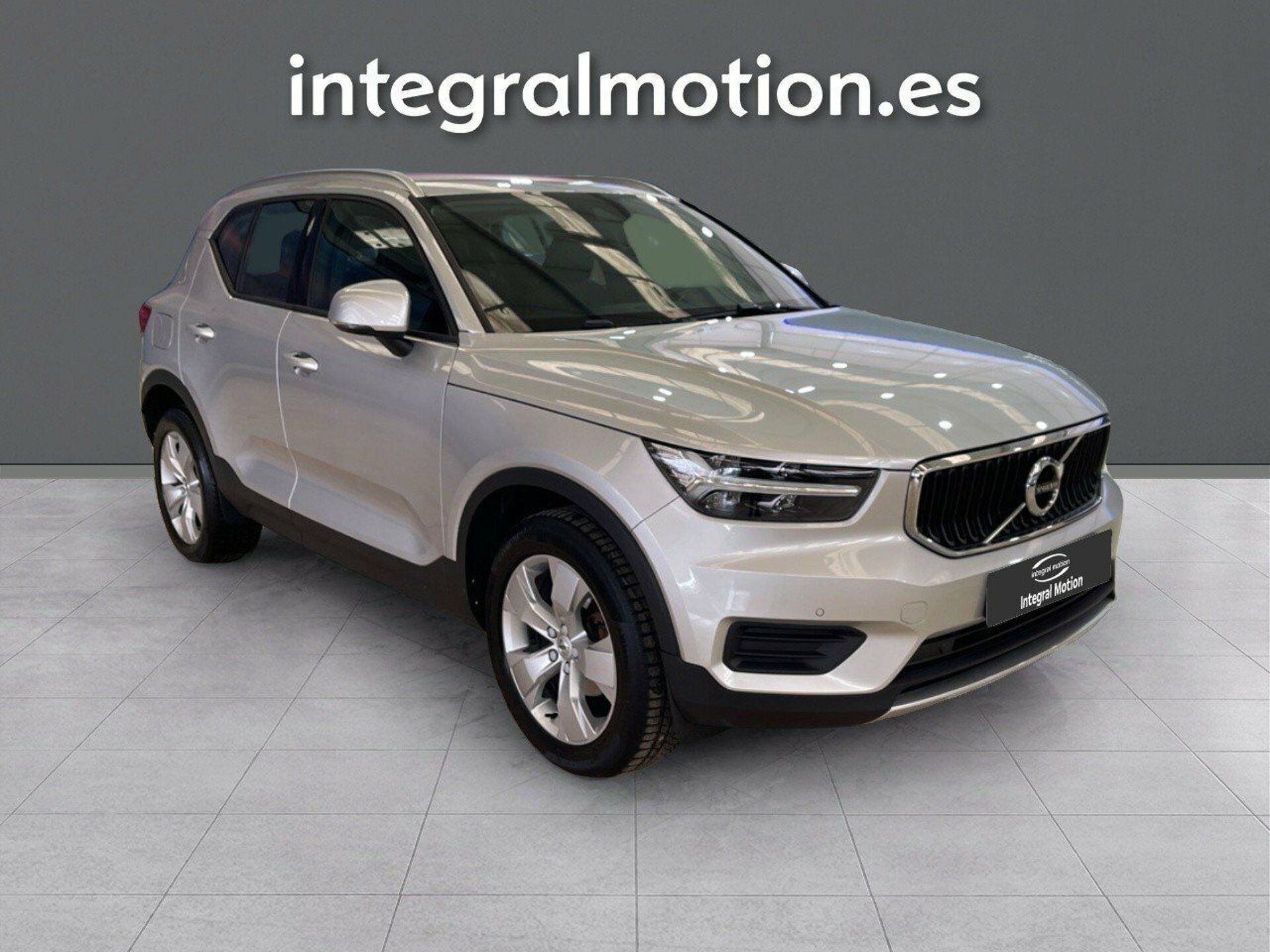Imagen 3 de VOLVO XC40
