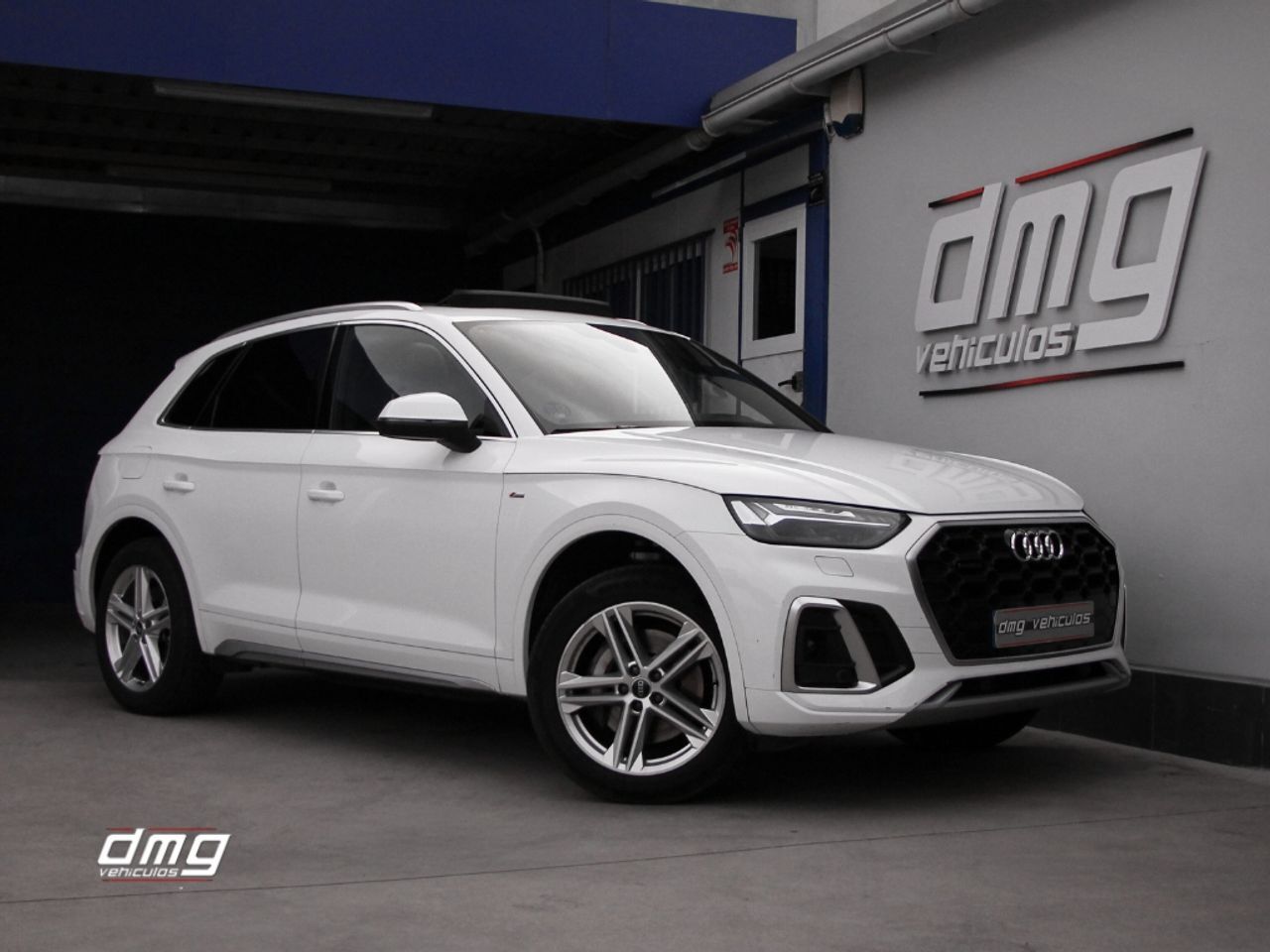 AUDI Q5 (S Line 50 TFSI e quattroultra 299 Cv) en Barcelona