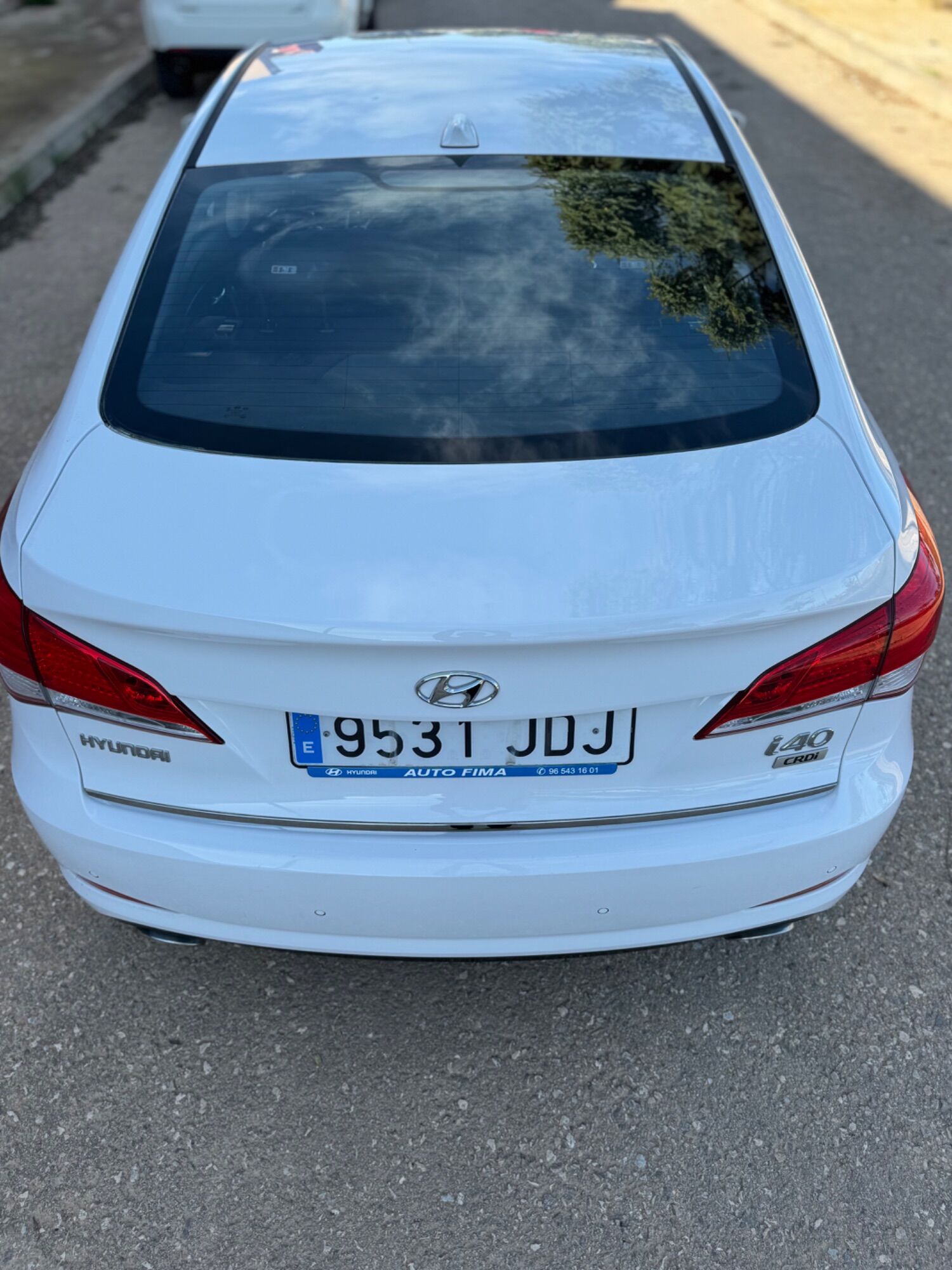 Foto del HYUNDAI i40 1.7CRDI Tecno Xenon Aut. 136