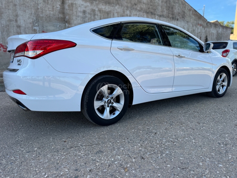 Foto del HYUNDAI i40 1.7CRDI Tecno Xenon Aut. 136