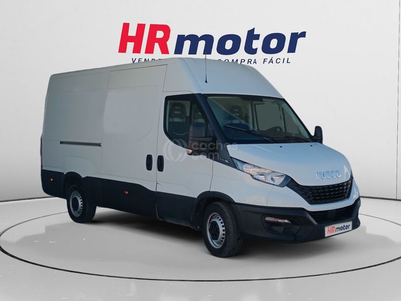 Foto del IVECO Daily Furgón 33S14 V 3000 H1 7.3 136