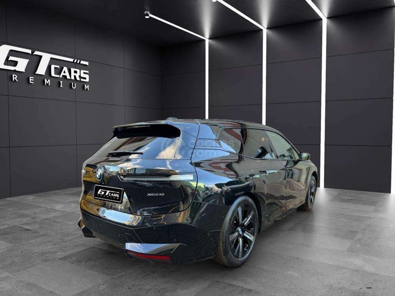 Foto del BMW iX xDrive 40