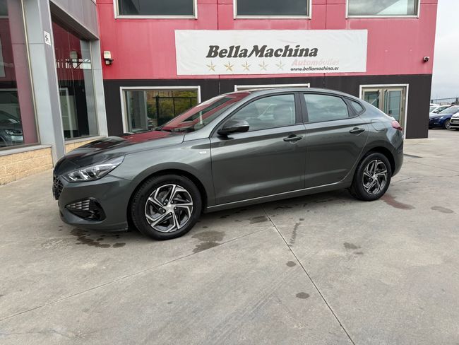 Foto del HYUNDAI i30 1.0 TGDI Tecno 48V 120