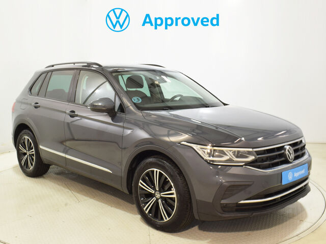 VOLKSWAGEN Tiguan (Life 1.5 TSI 110 kW (150 CV) DSG) en León