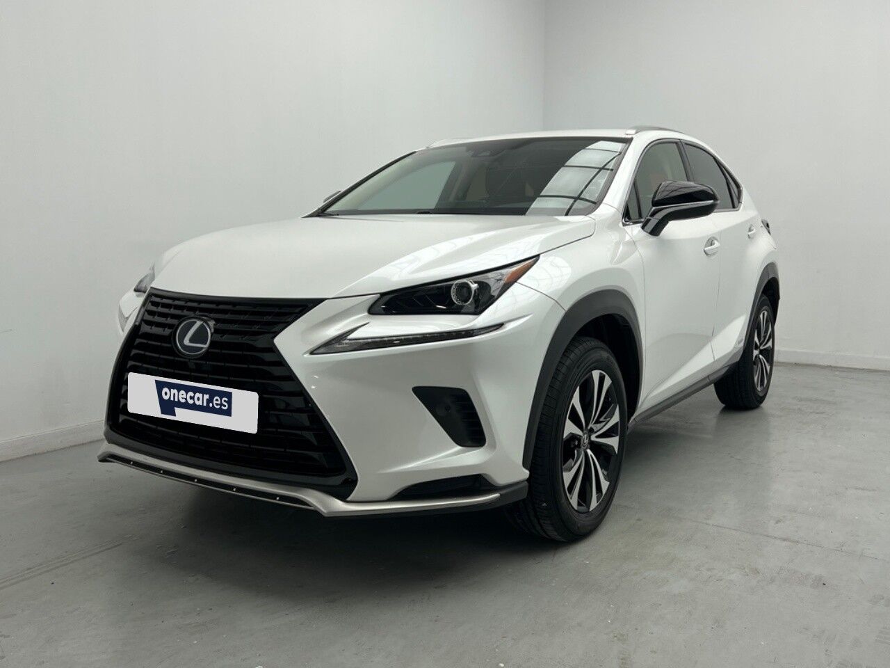LEXUS NX (2.5 300H PREMIUM 2WD AUTO 197CV 5P) en Málaga