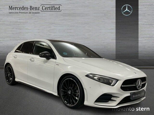 Foto del MERCEDES Clase A A 200 Sedán 7G-DCT