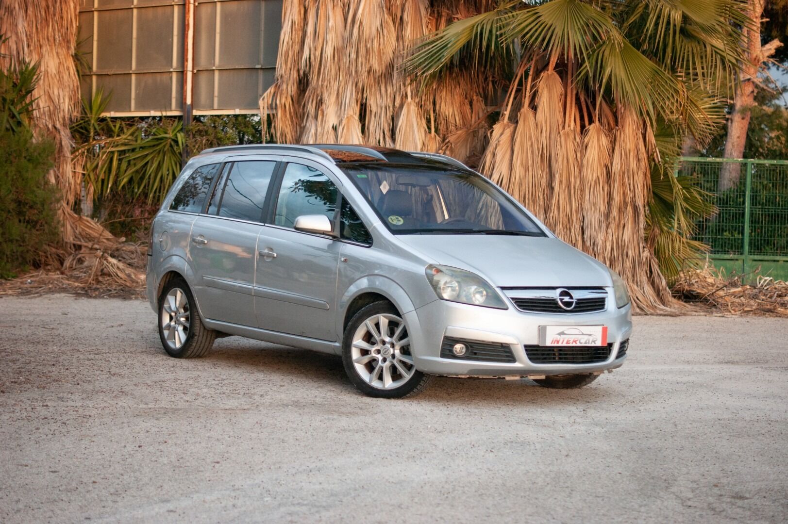 OPEL Zafira (Enjoy 1.9 CDTi 8v 120 CV) en Murcia