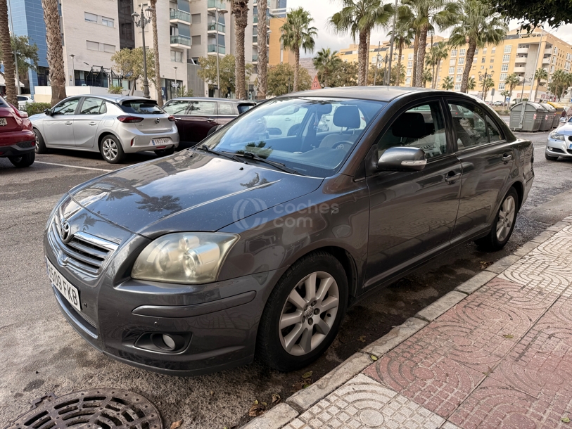 Foto del TOYOTA Avensis 2.0D-4D Executive
