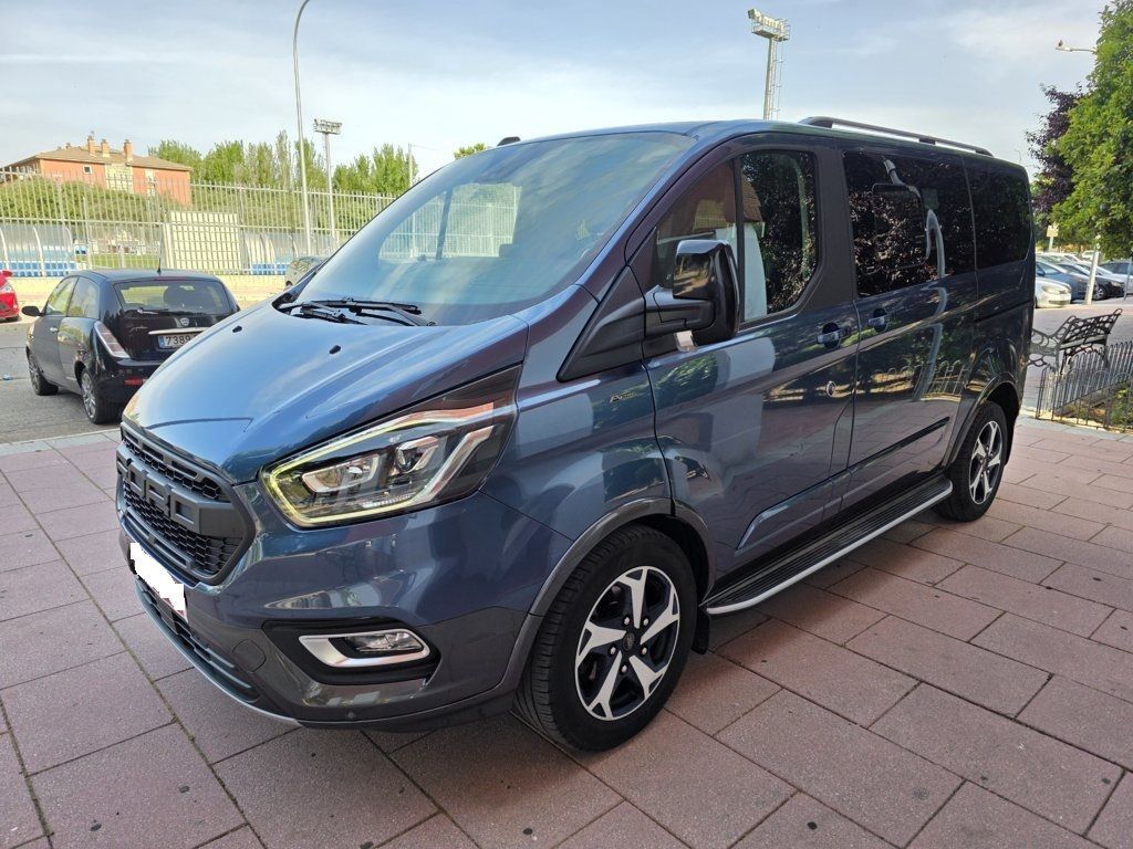 FORD Tourneo Custom (2.0 EcoBlue Hybrid Active 185) en Madrid