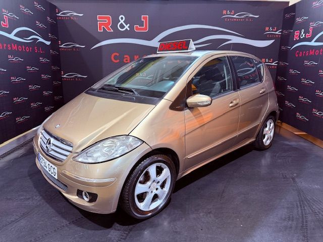MERCEDES Clase A (A 180CDI Avantgarde) en Madrid