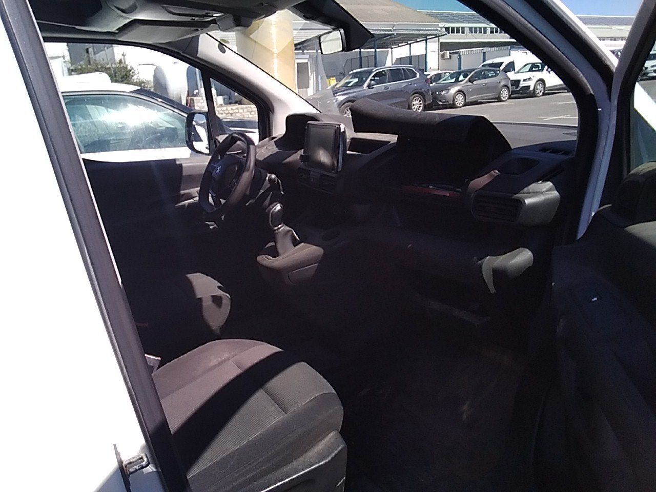 Foto del PEUGEOT Partner 1.5BlueHDI S&S Premium Standard 600kg 100