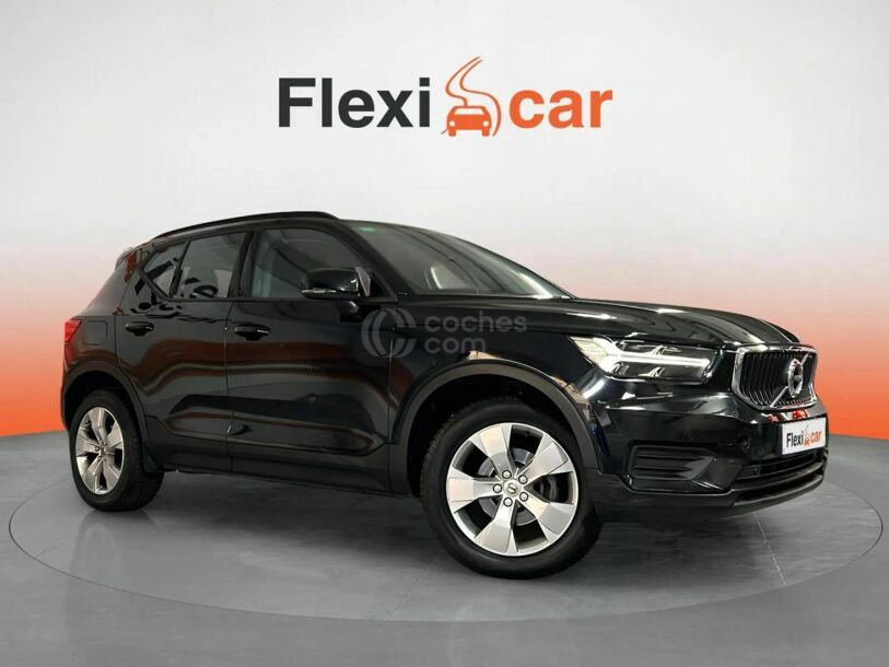 Foto del VOLVO XC40 T3 Momentum Aut.