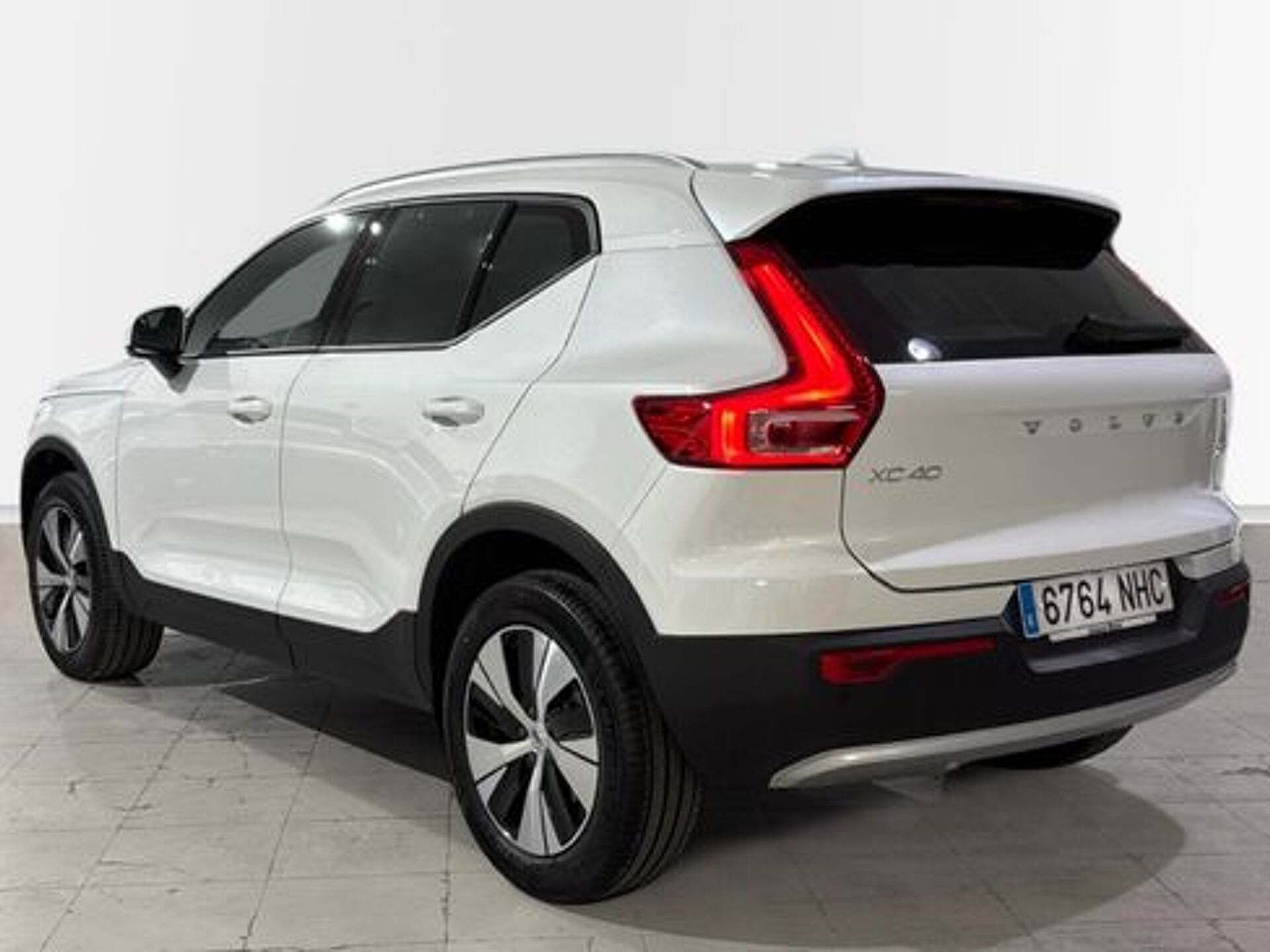Imagen 2 de VOLVO XC40