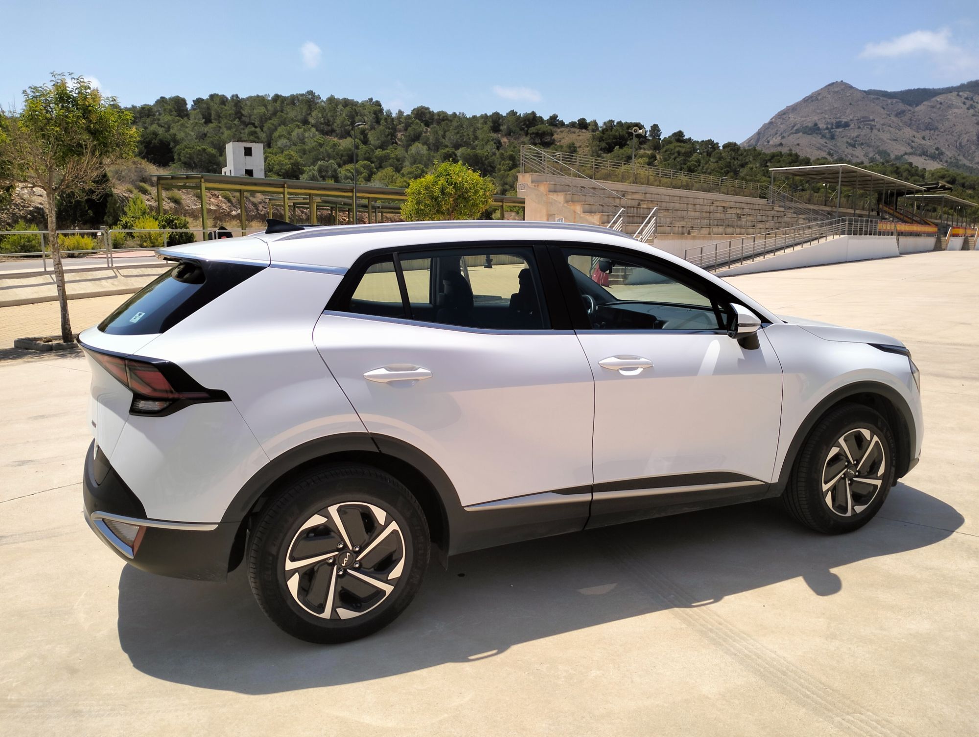 Foto del KIA Sportage 1.6 T-GDi HEV Drive