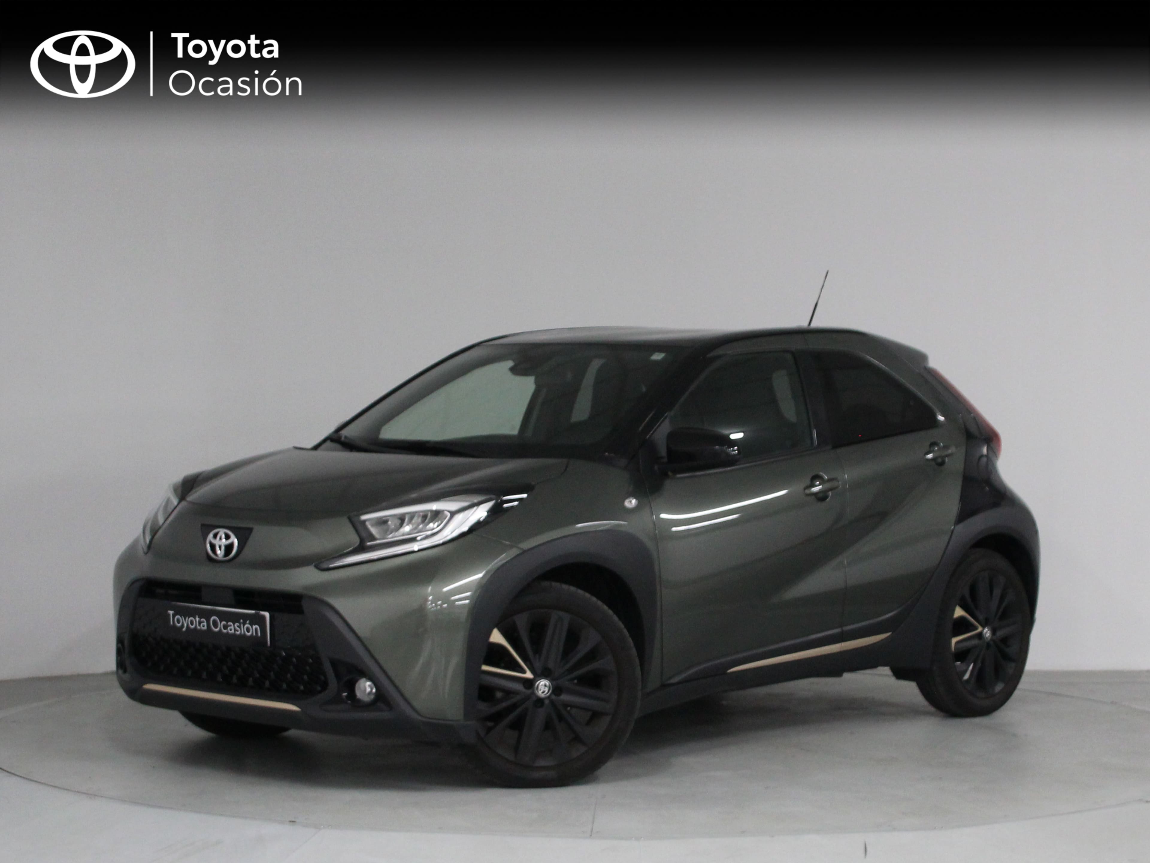 TOYOTA Aygo X Cross (1.0 VVT-I 72CV Like) en Barcelona