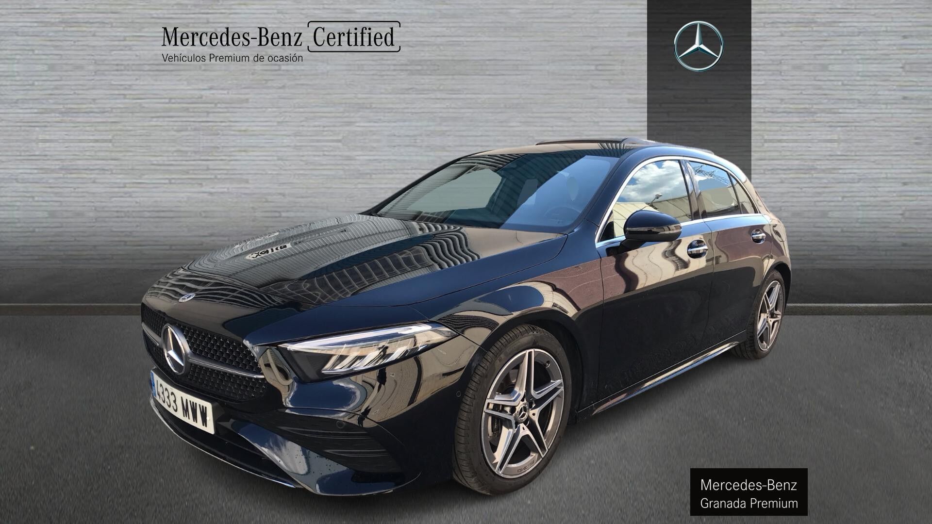 MERCEDES Clase A (BERLINA CON PORTON 1.3 A 180 MHEV DCT 136 5P) en Granada