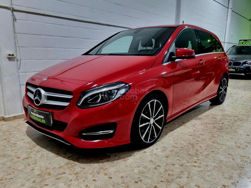 Foto del MERCEDES Clase B B 200d 7G-DCT