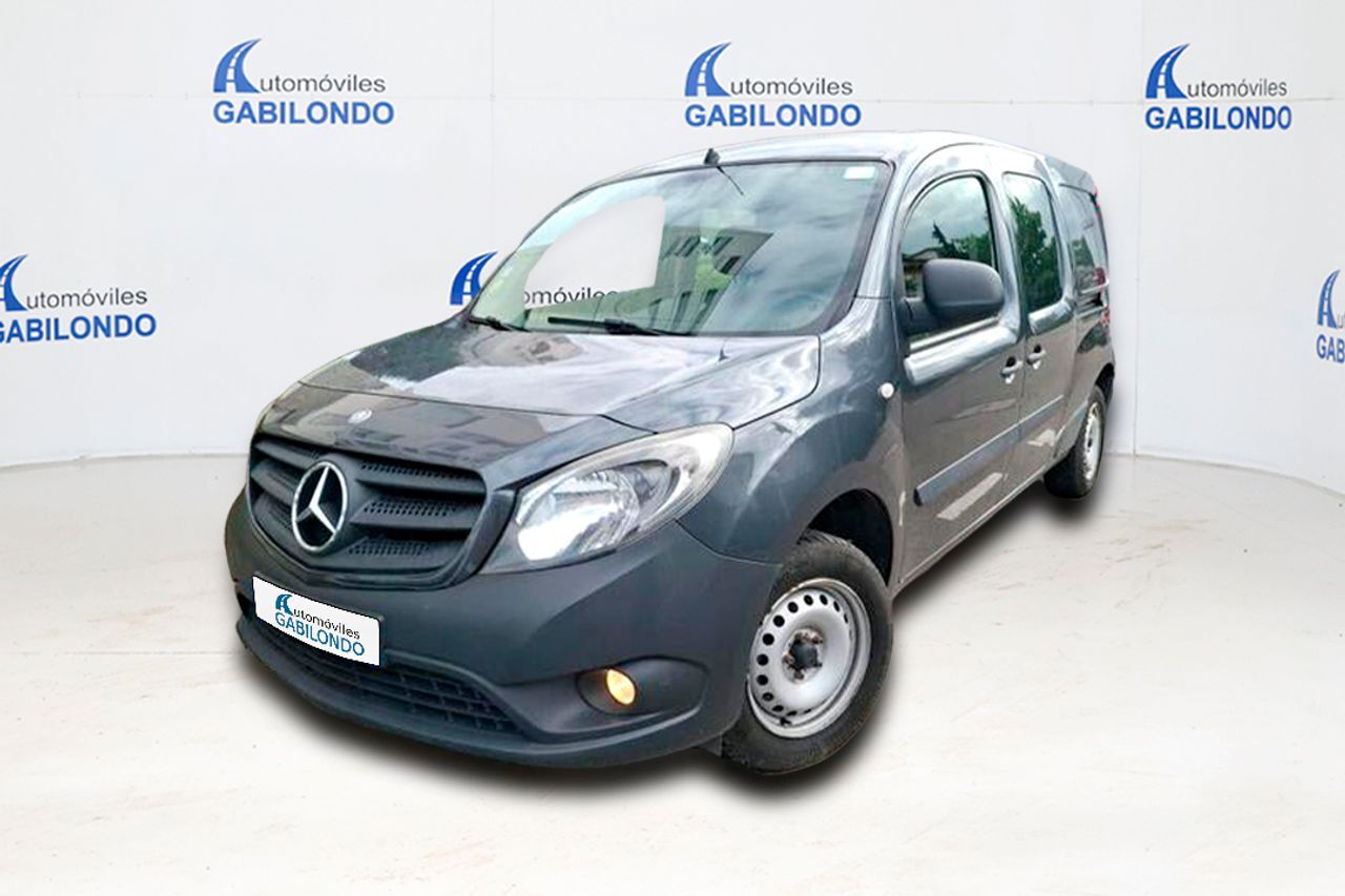 MERCEDES Citan (109 CDI Tourer Select Largo) en Valladolid