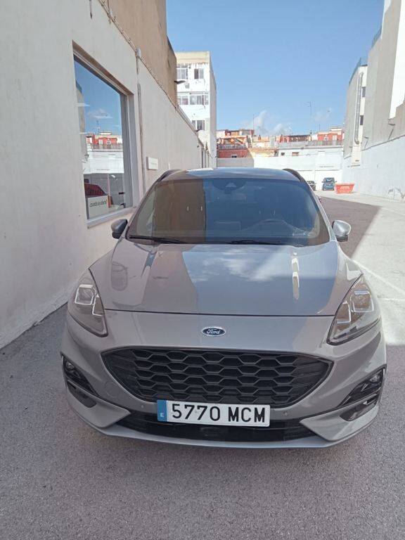 Foto del FORD Kuga 2.5 Duratec PHEV ST-Line X 4x2