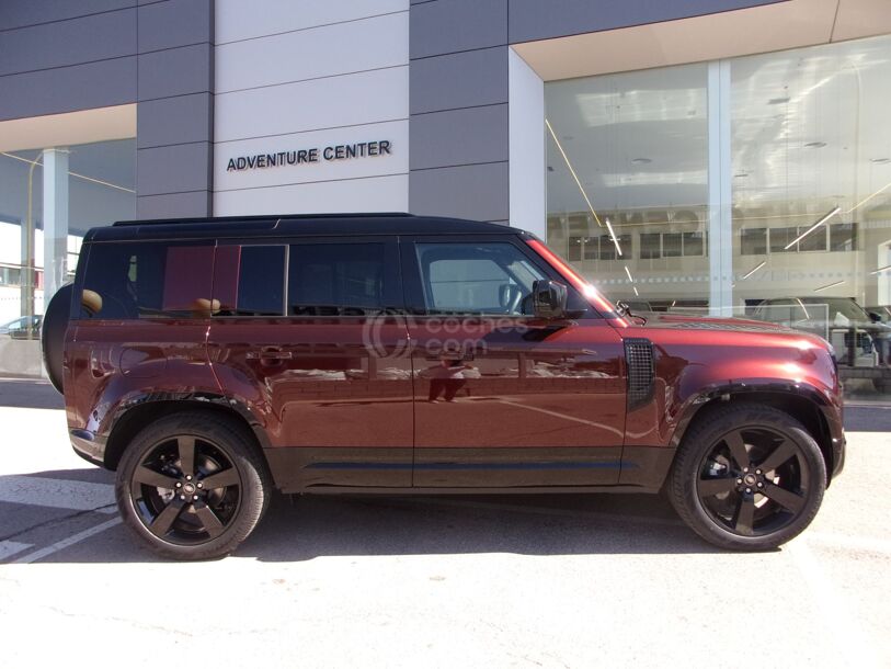 Foto del LAND ROVER Defender 110 3.0D l6 MHEV Sedona Edition AWD Aut. 250