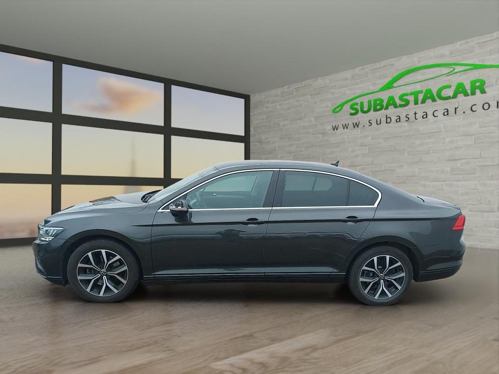 VOLKSWAGEN Passat (Passat Executive 2.0 TDI 110kW (150CV) DSG) en Madrid