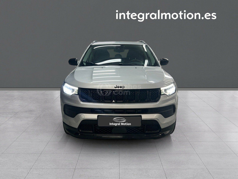 Foto del JEEP Compass 1.3 Gse T4 Night Eagle 4x2 130