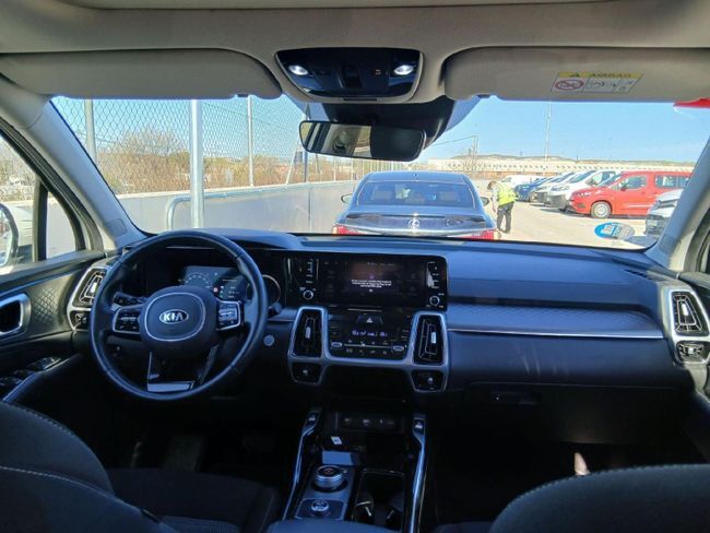Foto del KIA Sorento 1.6 T-GDi HEV Emotion 4x2