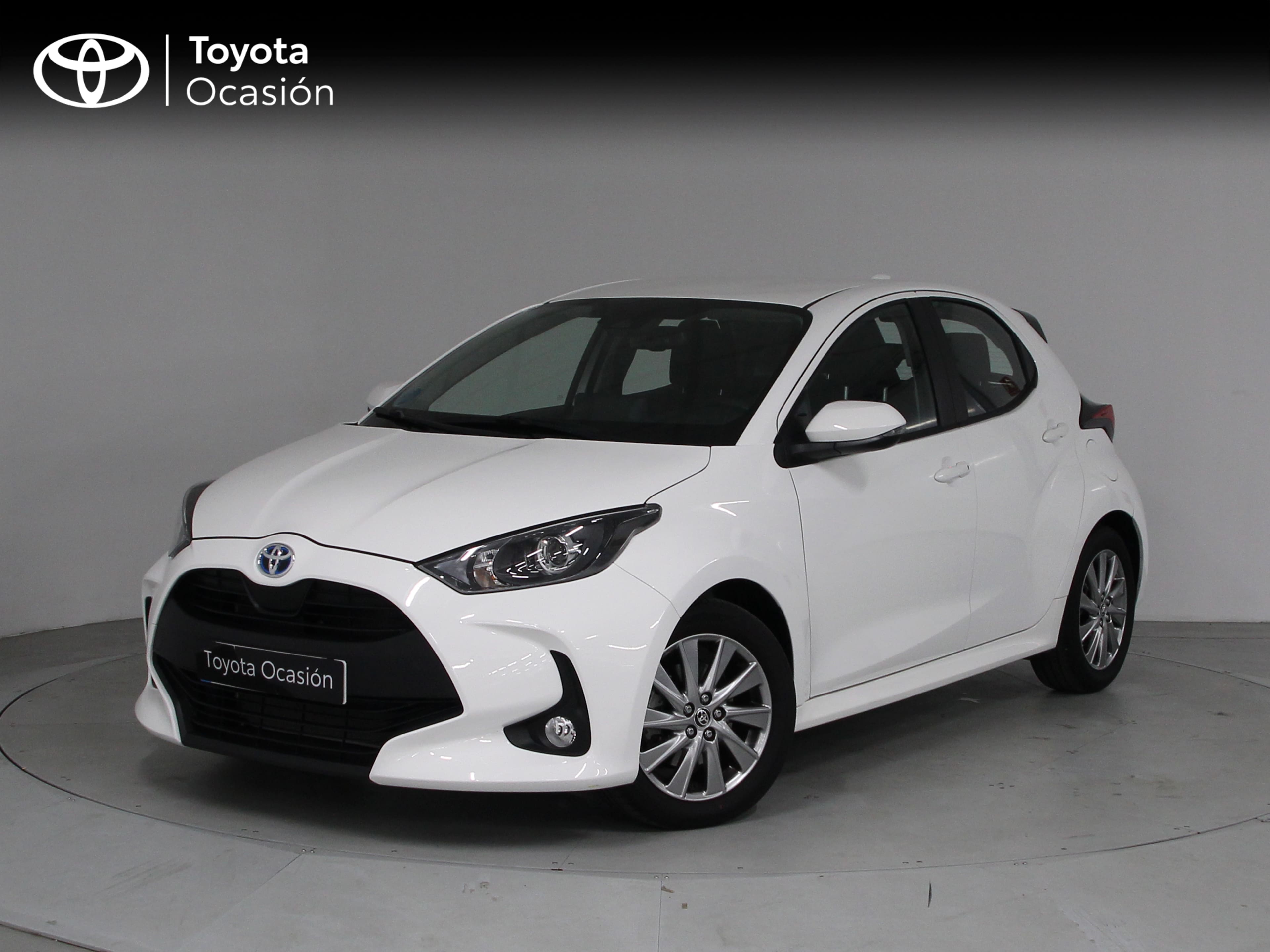 TOYOTA Yaris (1.5 120H Active Tech) en Barcelona
