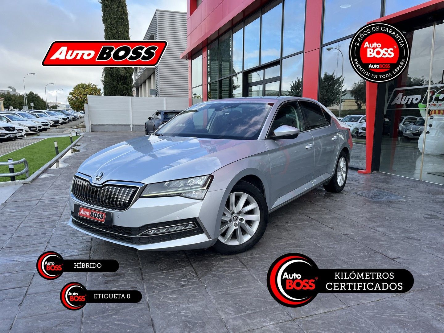 SKODA Superb (1.4 TSI P-HEV SportLine DSG) en Sevilla